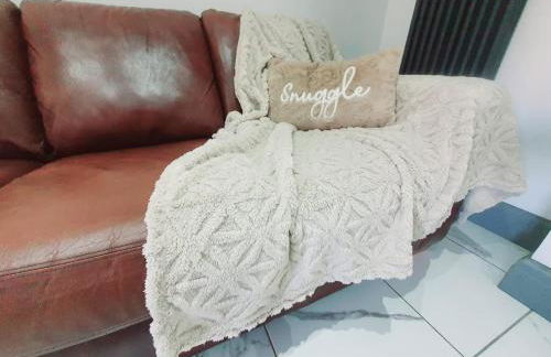 Families Only - Pet Friendly sleeps 6 maximum NO PARTIES - Foto 7