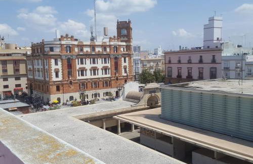 Apartamento en pleno centro de Cadiz con parking economico - Foto 3