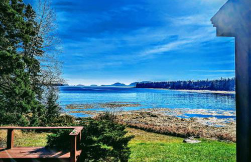 Mark's Waterfront Sea Cottage beach family Acadia - Foto 1