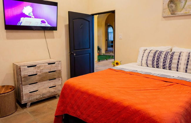 Remarkable 4-bed Villa in Retalhuleu, Guatemala - Photo 5