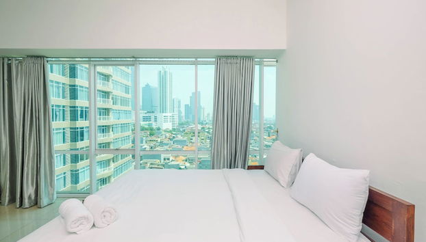 Homey And Warm 1Br Apartment At Ambassade Kuningan - Foto 3, Habitación