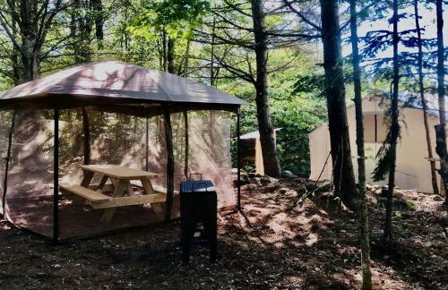 Gorgeous Safari Tent Rental Ideal for Glamping in Upstate New York - Photo 12