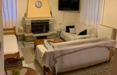 Madelulu House - Photo 2