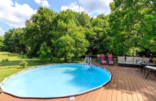 Peaceful Historic Villa with Hot Tub & Pool near Downtown Nashville, Tennessee - Photo 5