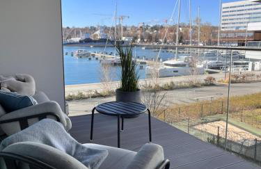 Gdynia Yacht Park - Delux Waterfront Apartament with parking - Photo 1