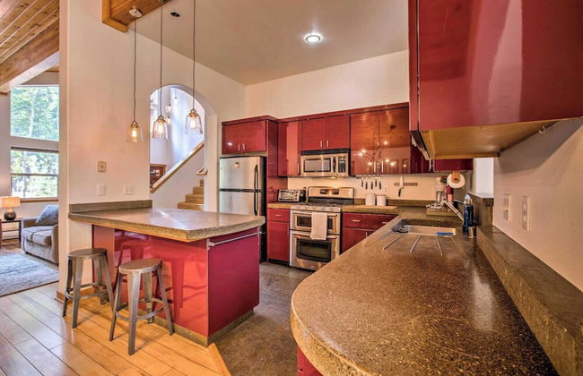 Moosetrack by Avantstay Cozy Cabin In The Of Tahoe Donner w/ Hot Tub - Foto 8