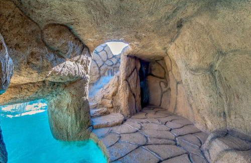 Estate Resort Style Oasis 6BDRM, 5.5 Bath Heated Pool with Misters - Foto 42