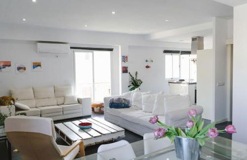 2BR Apartment with Free Parking in Almería City Center - Air Conditioning - Foto 1