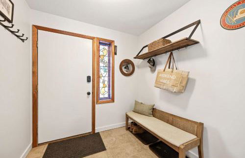 Updated 3BR Townhome Across From Holiday Valley - Foto 30