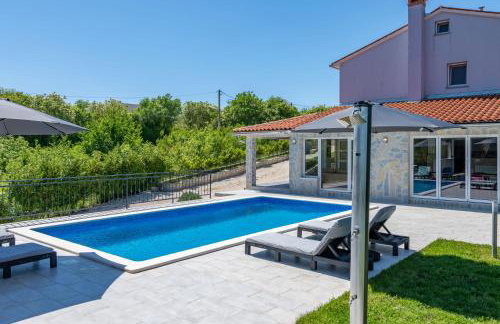 Villa Kalac, a charming holiday pool oasis near the sea - Foto 21