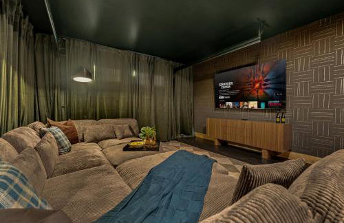 Royal Elk Lodge Hot Tub Sauna Theatre Speakeasy - Foto 5