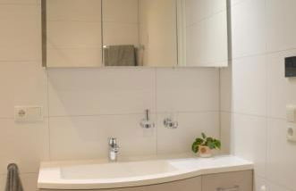 Apartment mit Küche, 2 Einzelbetten, Dusche, Parkplatz, schnellem Internet, ADA3 - Foto 8