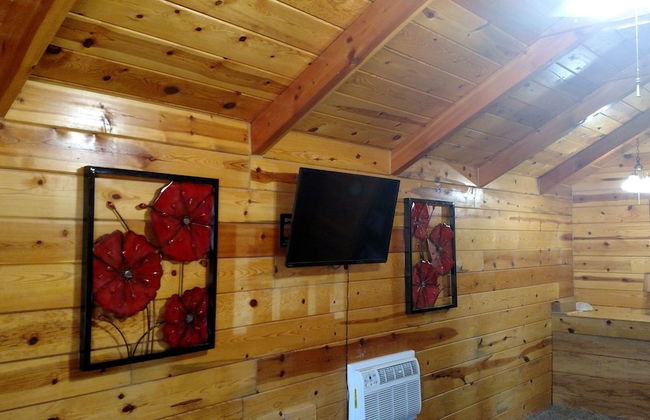 Bryce Valley Lodging - Photo 2