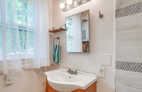 Pet-Friendly Mathias Cabin Near Hunting and Fishing! - Foto 13