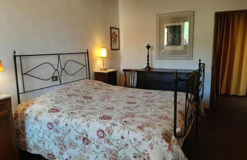 PERGOLA at Le Pietraie a cottage with many flowers - Foto 9