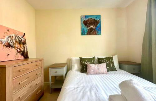 Charming 3 bedroomed House in Bicester sleeps 6 - Foto 4