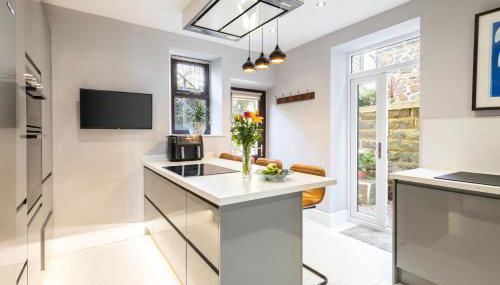 Host & Stay - Rock End - Photo 4, pet friendly, minibar