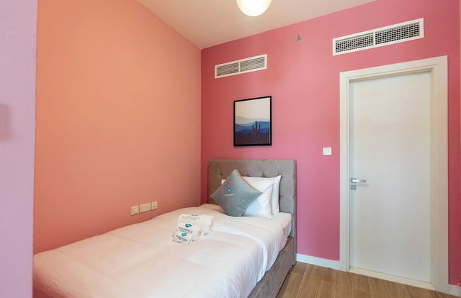 Bloomfields Iconic 2BR Duplex Apartment - Photo 2