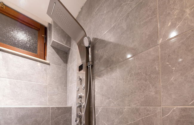 Luxury Apartment in Schin op Geul with Hot Tub & Sauna - Photo 25