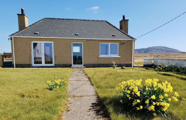 Bayview 1-bed Cottage in Isle of Lewis - Photo 1