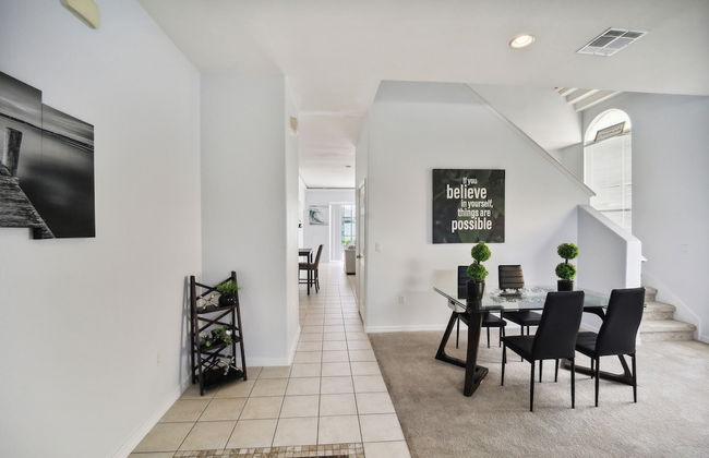 Elegant 5br Villa With Private Pool 5 Bedroom Home by RedAwning - Photo 26