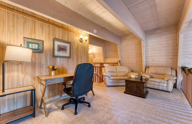 Lundy Bearden Serene Tahoe Retreat With Deck Fireplace and Forest Views - Foto 2