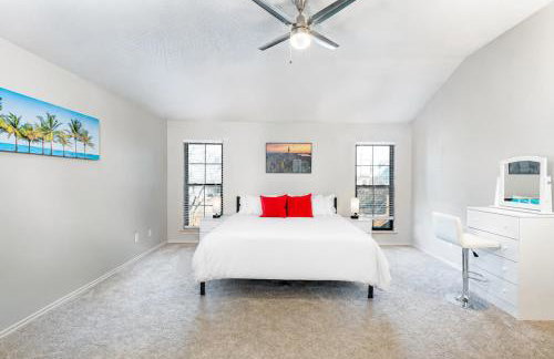 Modern Elegance Prime Location in Carrollton - Foto 8