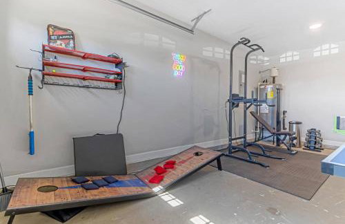 Sleeps 12 | 2 Kings w/ Ping-Pong, Gym, Arcade, BBQ - Foto 25