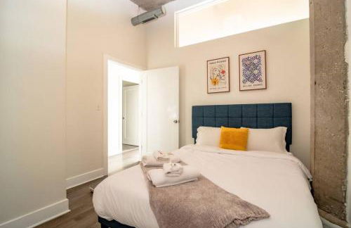 McCormick Place Beautiful 2BR Apartment with Optional Parking Sleeps up to 8 Near Soldier Field, Grant Park and Lakefront Trail - Foto 4