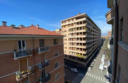 Urban Jungle apt - Self Check-in, Metro, Train - Foto 16