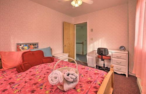 Private Hot Tub and Fireplace Poconos Home! - Foto 18