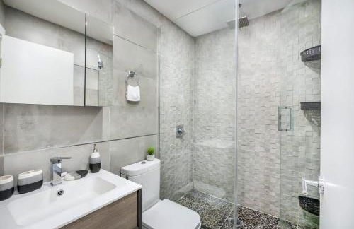 75-1A NEW Prime UES W D in unit Elevator - Foto 19