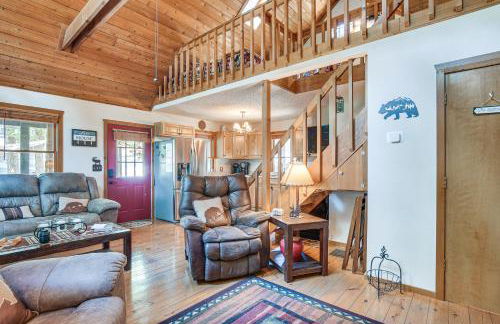 3 Mi to Table Rock Lake Cabin with Fire Pit! - Foto 5