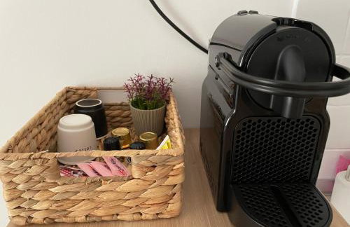 Angelos Studios - Photo 38