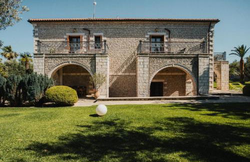 PanThea Stone Villa - Photo 55