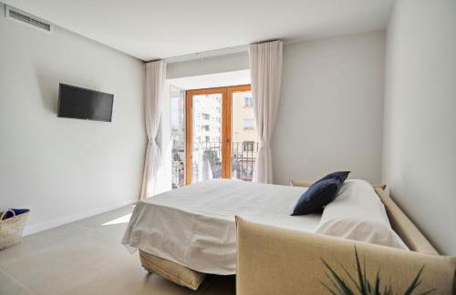 Slow Home Apartments - Photo 49