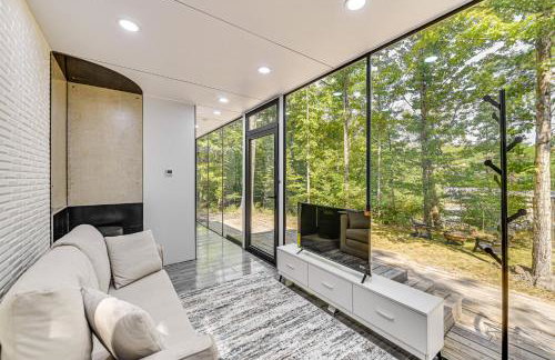 Waterfront Durham Getaway with Deck and Trails! - Foto 4