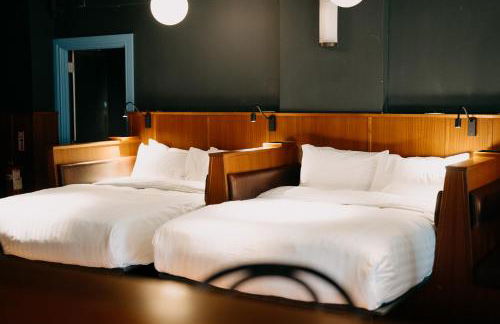 Converted Bar & Chinese Takeaway - Foto 2