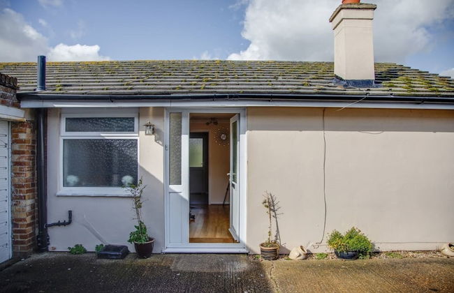 Bungalow 2 min Walk to Beach and sea Sleeps 6 - Foto 56