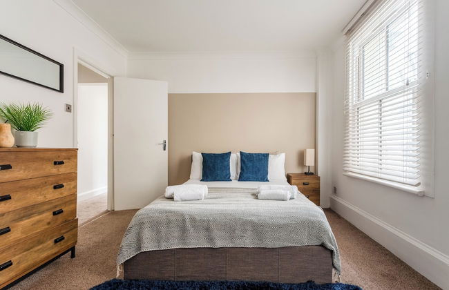 Super Central 3 Bed Property - Foto 9