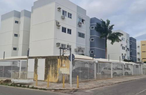 Apto com conforto e ótima localização - Foto 10