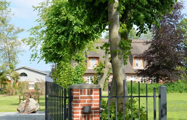 Tranquil Holiday Home With Garden - Foto 16