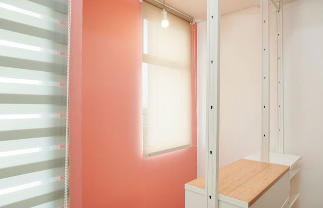 Best Studio Apartment Vittoria Residence with Sofa Bed - Photo 15