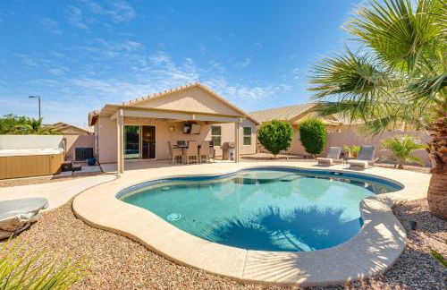Backyard Oasis Updated San Tan Valley Escape - Foto 1