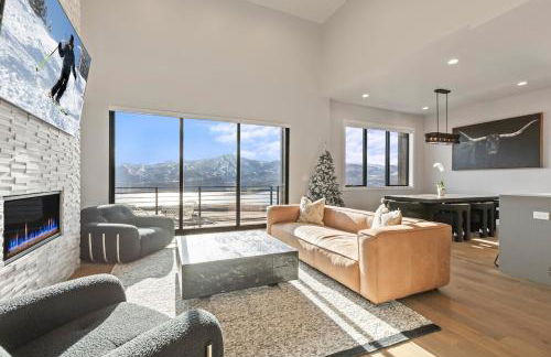 Mountain House PC, Snowy Lake Views Private Hot Tub, New Build, Jordanelle Lake! - Foto 12