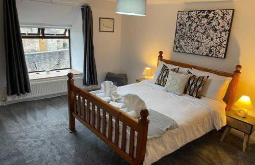 Stunning Cottage with Log Burner- King Bed- Great Design-Free Wood - Foto 24