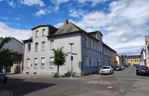 schöne 2 Bett Wohnung in Schönebeck - Elbe - Foto 2