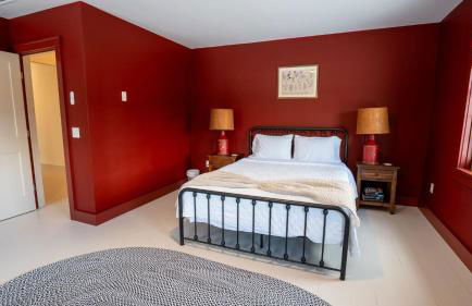 52-Acre Berkshires Farmhouse • Fire Pit Outdoor Dining Trails Copper Kettle Farm by AvantStay - Foto 25