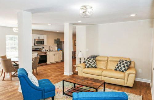 Farm Lodge with Beautiful Open Floor Plan - Foto 1