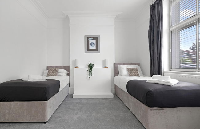 Heathrow Living Stanwell Serviced House - Foto 11